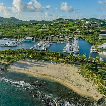Tamarind Reef Resort Spa & Marina Christiansted Buitenkant foto