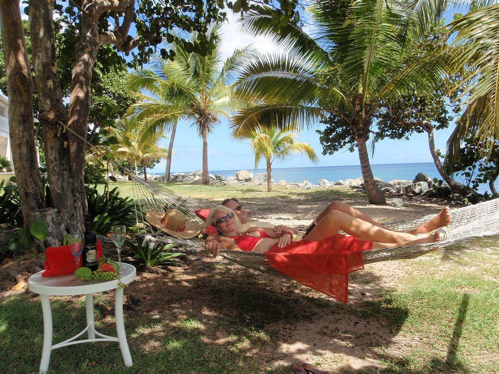 Tamarind Reef Resort Spa & Marina Christiansted Buitenkant foto