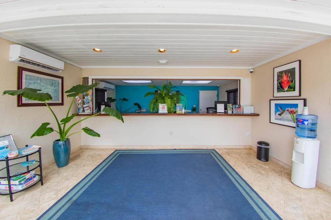 Tamarind Reef Resort Spa & Marina Christiansted Buitenkant foto
