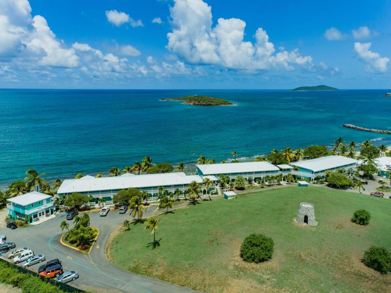 Tamarind Reef Resort Spa & Marina Christiansted Buitenkant foto