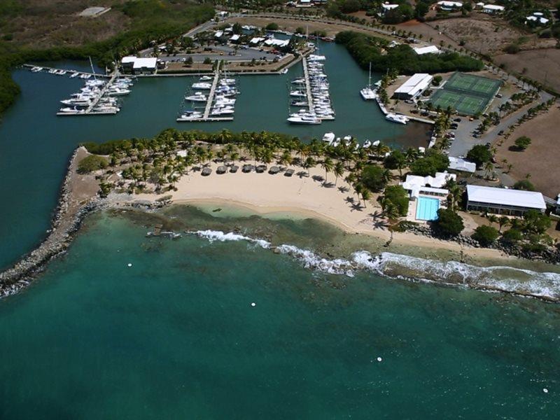 Tamarind Reef Resort Spa & Marina Christiansted Buitenkant foto