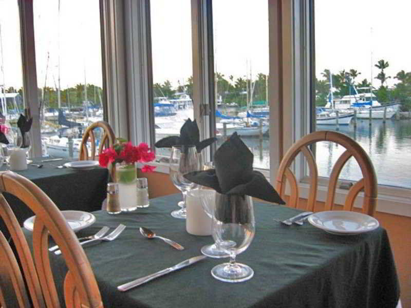 Tamarind Reef Resort Spa & Marina Christiansted Buitenkant foto