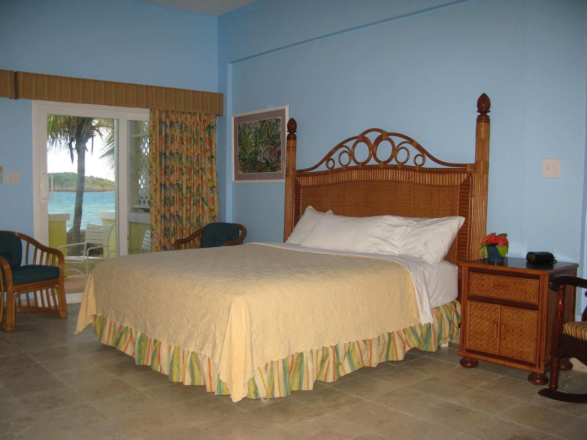 Tamarind Reef Resort Spa & Marina Christiansted Buitenkant foto