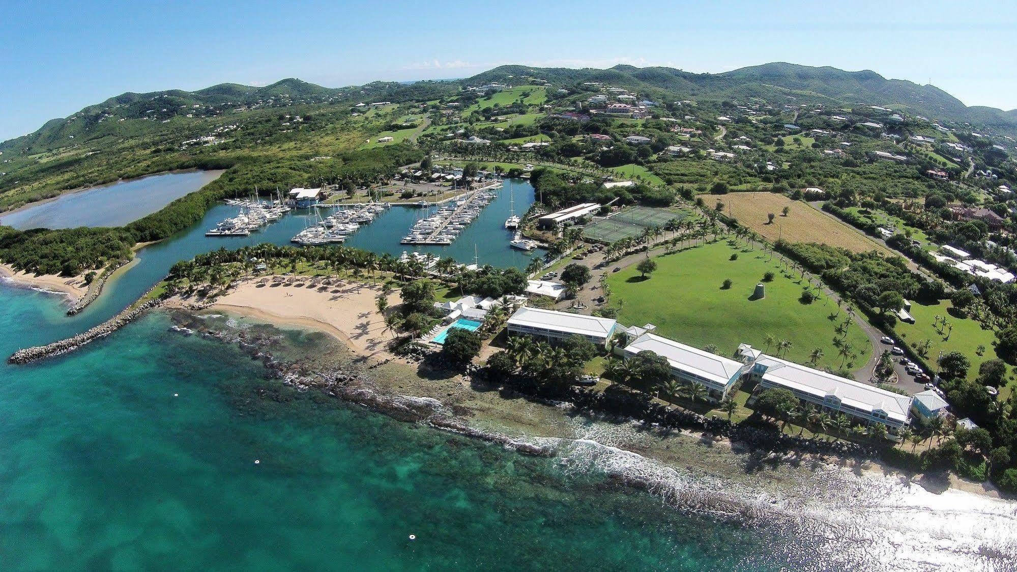 Tamarind Reef Resort Spa & Marina Christiansted Buitenkant foto